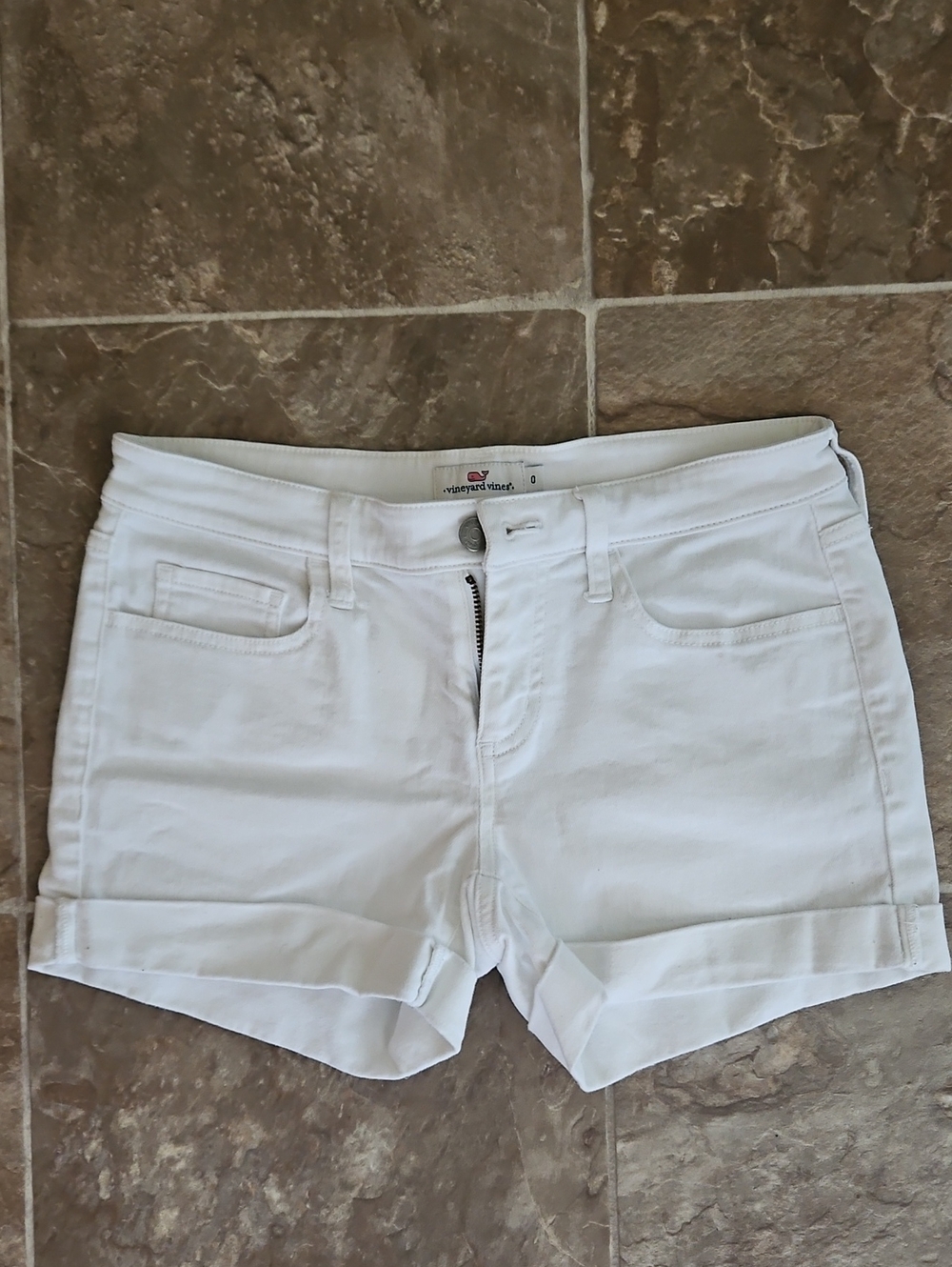 Vineyard Vines Women’s White Cuffed Jean Shorts